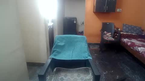 Snapshot of leosbroad chatting on December 2024 08:04:02 AM Leo online show from December 2024 08:04:02 AM