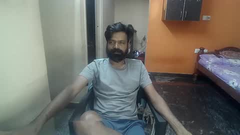 Snapshot of leosbroad chatting on January 2025 02:56:02 PM Leo online show from January 2025 02:56:02 PM