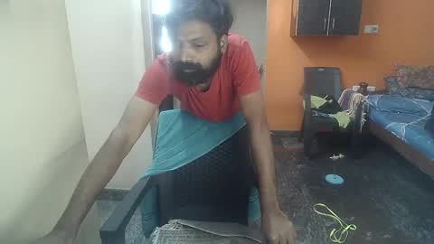 Snapshot of leosbroad chatting on January 2025 06:10:01 AM Leo online show from January 2025 06:10:01 AM