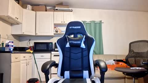 Snapshot of leppard6148 chatting on December 2024 01:30:01 AM Keith online show from December 2024 01:30:01 AM