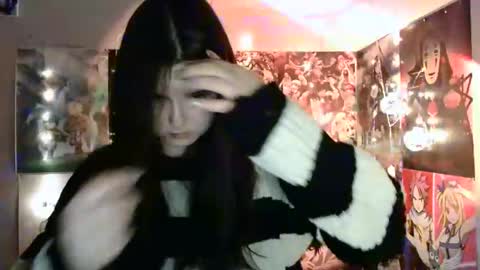 Snapshot of leraaa72 chatting on December 2024 07:03:02 AM little secret online show from December 2024 07:03:02 AM