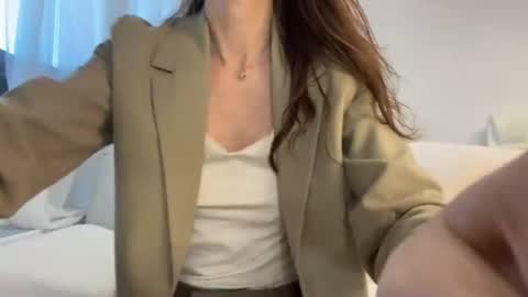 Lera online show from August 2026 01:02:01 PM