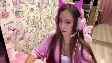 Snapshot of les1k chatting on March 2026 11:55:02 AM Lesya online show from March 2026 11:55:02 AM