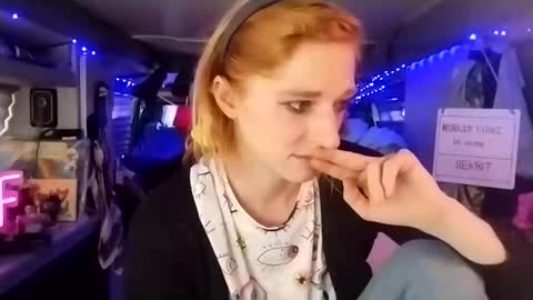 LesleyGumGrass- The Boring Trans girl online show from March 2025 04:09:02 PM