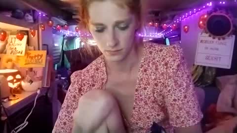 LesleyGumGrass- The Boring Trans girl online show from October 2025 02:37:02 PM