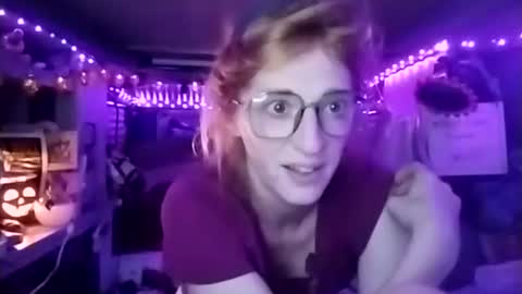 LesleyGumGrass- The Boring Trans girl online show from October 2025 02:59:01 AM