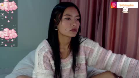 Snapshot of leslie__anderson chatting on December 2024 06:04:02 AM Leslie online show from December 2024 06:04:02 AM