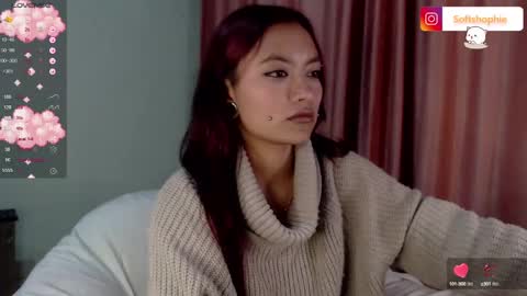 Snapshot of leslie__anderson chatting on December 2024 10:10:02 AM Leslie online show from December 2024 10:10:02 AM