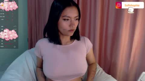 Snapshot of leslie__anderson chatting on January 2025 04:26:01 AM Leslie online show from January 2025 04:26:01 AM