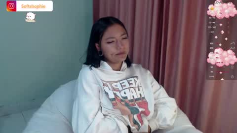 Snapshot of leslie__anderson chatting on February 2025 10:45:01 AM Leslie online show from February 2025 10:45:01 AM