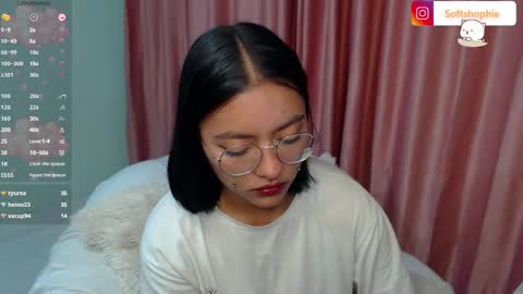 Snapshot of leslie__anderson chatting on March 2025 05:28:01 AM Leslie online show from March 2025 05:28:01 AM