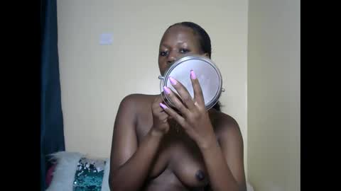 Snapshot of leslie_bebby2 chatting on March 2025 01:36:02 AM leslie online show from March 2025 01:36:02 AM