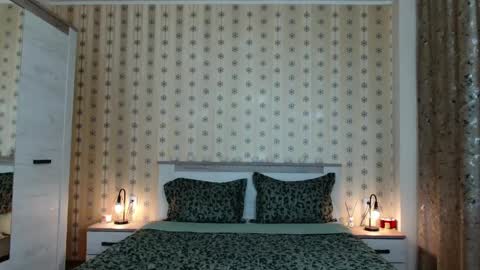 leslie_secret online show from April 2026 09:38:01 PM