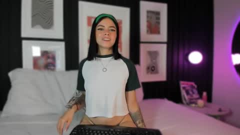 leslie_thompson online show from January 2026 08:12:01 PM