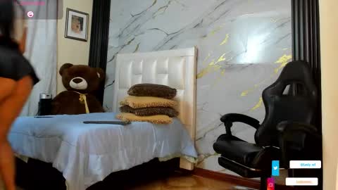 I am here from Monday to Friday from 730 am to 130 pm Colombia time and saturday from 500 am to 1000 am .... Soon Blue page online show from February 2026 11:17:01 AM