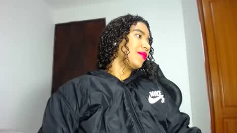 lesly online show from February 2025 04:36:01 AM