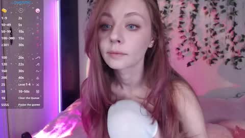 Snapshot of lessy_lasska chatting on February 2026 02:33:01 PM Lessy online show from February 2026 02:33:01 PM