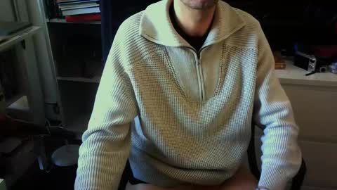 Snapshot of lestat_82 chatting on February 2025 11:00:02 AM Vampiro Diurno online show from February 2025 11:00:02 AM