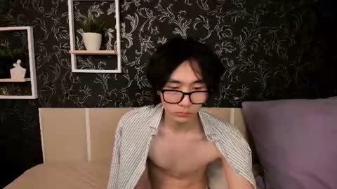 Snapshot of lester_cross chatting on August 2026 02:42:02 PM Lester online show from August 2026 02:42:02 PM