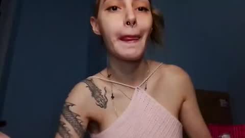 lesyawhite online show from November 2025 12:22:02 PM