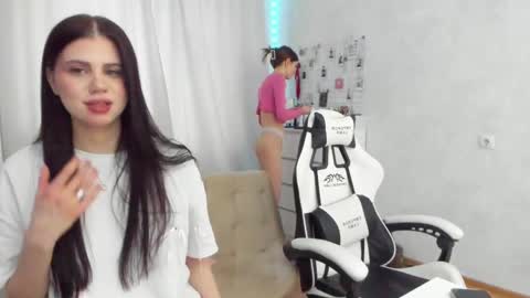 Fiona online show from February 2025 03:59:02 AM