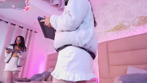 Leti White online show from February 2026 09:51:01 PM