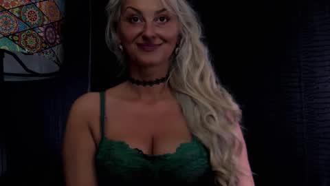 leticiareys online show from March 2026 12:44:01 PM