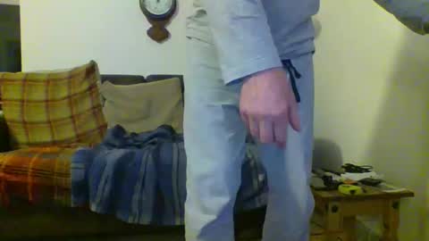 Snapshot of letmestrip chatting on January 2025 12:12:02 AM paul online show from January 2025 12:12:02 AM