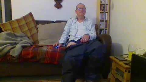 Snapshot of letmestrip chatting on February 2025 12:10:01 AM paul online show from February 2025 12:10:01 AM