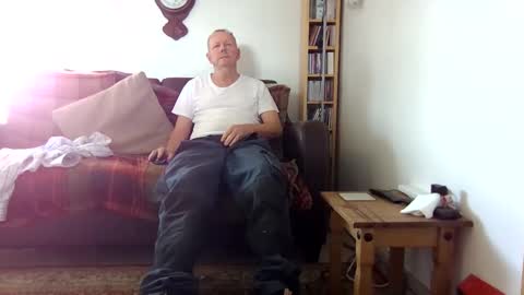 Snapshot of letmestrip chatting on September 2025 01:23:01 PM paul online show from September 2025 01:23:01 PM