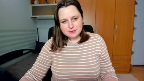 Naomi online show from April 2026 06:14:01 AM