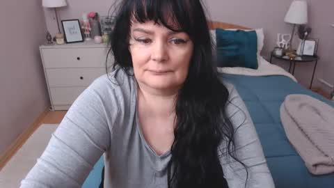 Mary online show from December 2025 01:05:01 PM