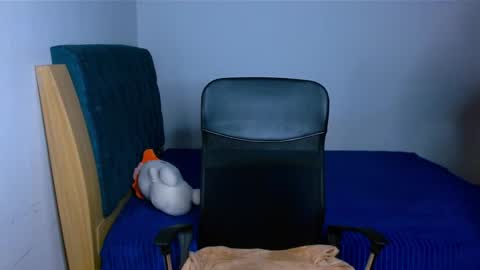 Snapshot of levii_7 chatting on January 2026 10:57:02 PM 0600AM-1200PM - online show from January 2026 10:57:02 PM