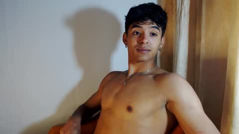 Snapshot of lewis_ly chatting on December 2025 07:53:02 PM i am lewis ly EDUARDO MEMDOZA15 online show from December 2025 07:53:02 PM