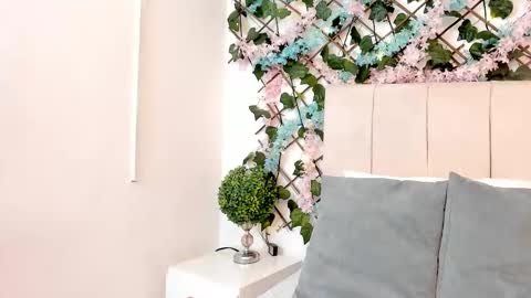 Gabrielle online show from October 2025 10:27:01 AM