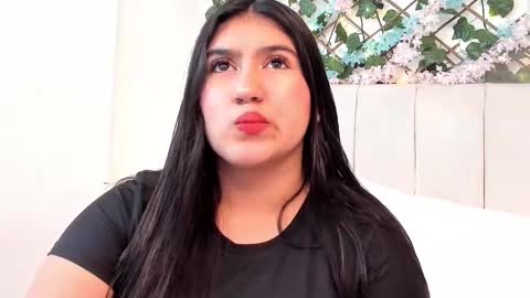 Gabrielle online show from November 2025 10:28:02 AM