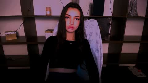 Alexia online show from December 2024 03:33:02 PM