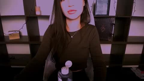 Alexia online show from December 2024 07:39:02 PM