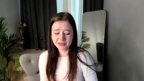 Vicki online show from February 2025 02:03:02 PM