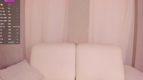 Snapshot of lexiethompson_ chatting on April 2026 12:28:01 PM Lexie Thompson online show from April 2026 12:28:01 PM