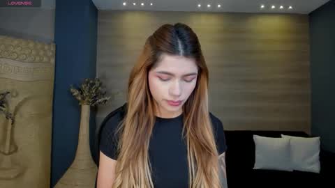 Lexie  online show from September 2025 12:04:02 PM