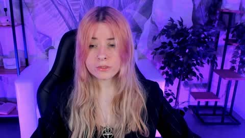 Lexi Wenford NO NUDE GODDESS online show from December 2024 06:02:02 AM