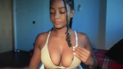 Snapshot of lexy_squirt_queen chatting on June 2026 10:31:02 AM LEXY - Independent account online show from June 2026 10:31:02 AM