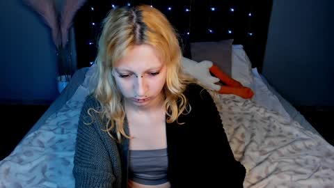 Lexy online show from February 2025 01:59:02 PM