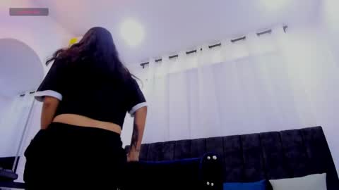 Snapshot of lexyfyre chatting on April 2026 11:39:02 AM Lexy online show from April 2026 11:39:02 AM