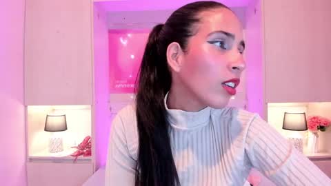 Snapshot of lexyquinn_ chatting on September 2025 04:05:01 AM L I A online show from September 2025 04:05:01 AM