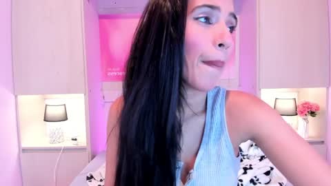 Snapshot of lexyquinn_ chatting on September 2025 04:17:02 AM L I A online show from September 2025 04:17:02 AM