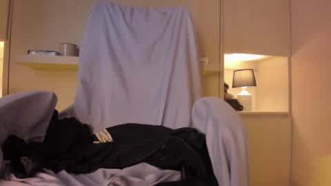 Snapshot of lexyquinn_ chatting on March 2026 04:29:01 AM L I A online show from March 2026 04:29:01 AM