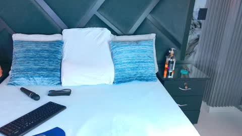 Lexy online show from December 2025 07:55:01 PM