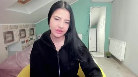 lexyswett online show from December 2024 01:03:01 PM